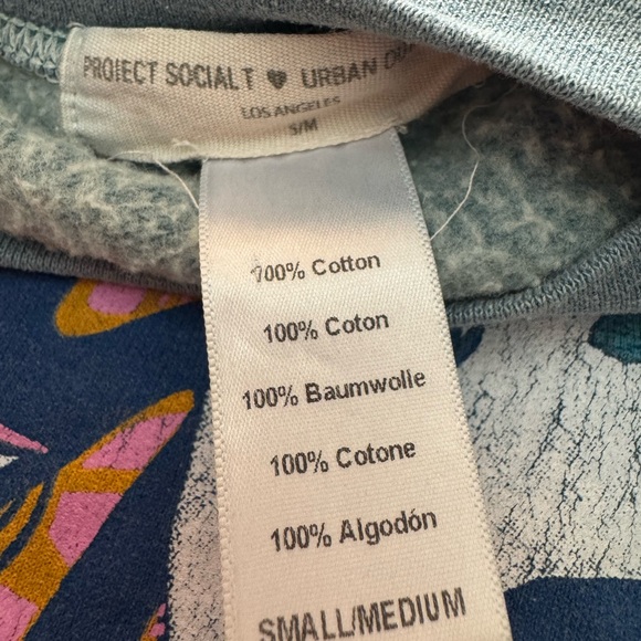 Skull graphic sweatshirt from Urban Outfitters - Picture 12 of 12